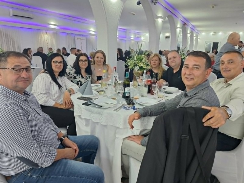 Prve „Zlatne žice sremske ravnice” donele toplinu tradicije i duh zajedništva 6 Gosti 3 Custom