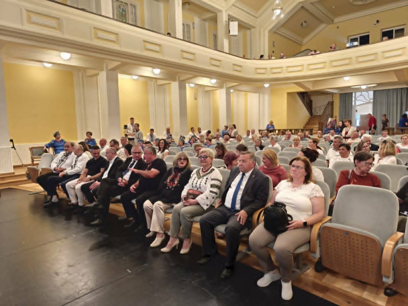 Pesmom, igrom i tradicijom obeleženi Dani ukrajinske kulture 4 Publika Hrv dom Custom