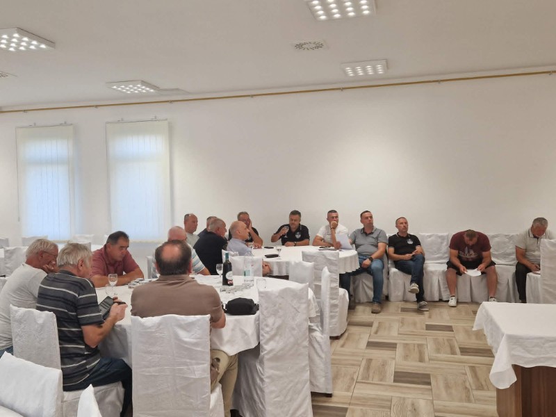 Sto godina tradicije i novo poglavlje: Davor Bratić na čelu FK „Sloga“ 5 Skup 5 Custom
