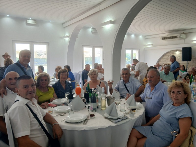 Borovski penzioneri ugostili Banjalučane, druženju prisustvovalo 190 penzionera 4 viber slika 2026 07 15 09 33 29 778