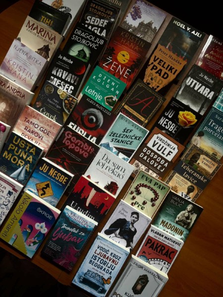 Biblioteka borovske "Prosvjete" obogatila knjižni fond 2 Knjige 2 Custom