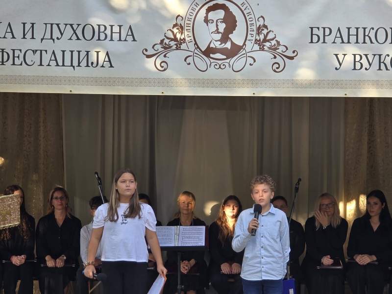 Počeli dvadeseti "Brankovi dani u Vukovaru" 2 RECITATORI TADIJANOVIC BRANKOVI DANI