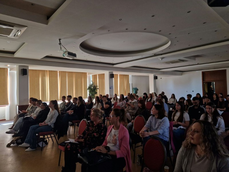 Od škole do zajednice: Mladi predložili kako sprečiti govor mržnje 4 Ucesnici projekta Custom