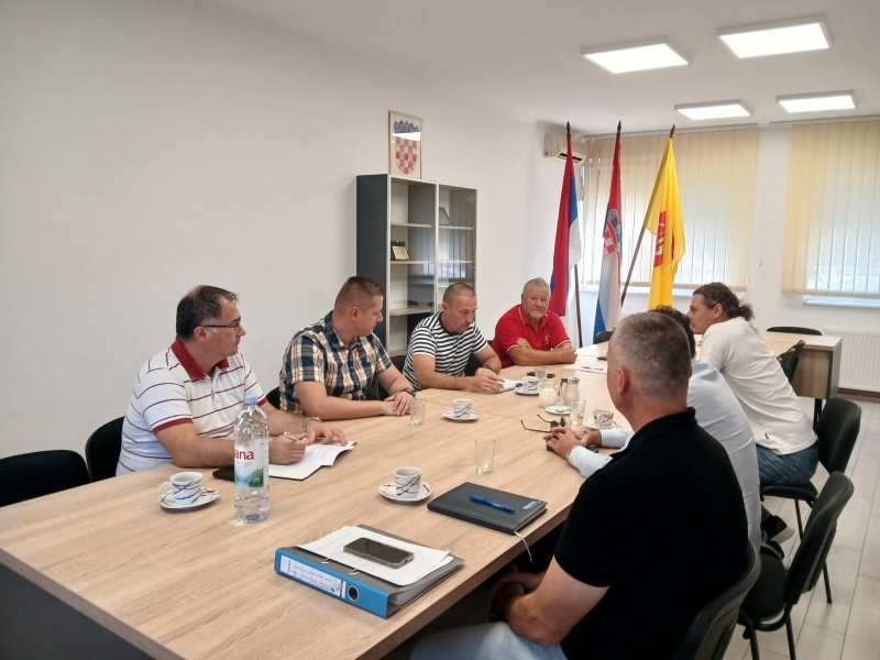 U Borovu održan sastanak predstavnika lokalne samouprave i vukovarskog Vodovoda 1 bacan