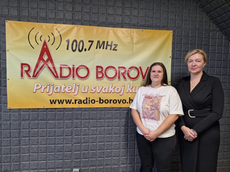 U "Baštini" o SNV-ovom projektu "Senior NET" 1 Dragana i Jelena Custom