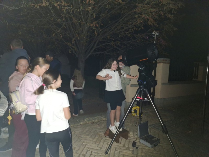 Astronomija pod vedrim nebom: Dani svemira u Dalju 5 Posetioci Custom