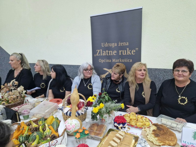 Zlatne ruke Custom