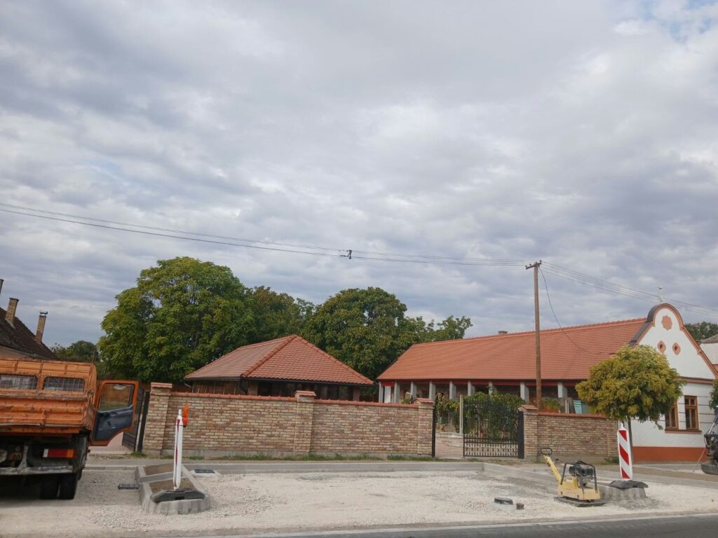 Završena izgradnja dečjeg igrališta na stadionu u Borovu 5 etno 1